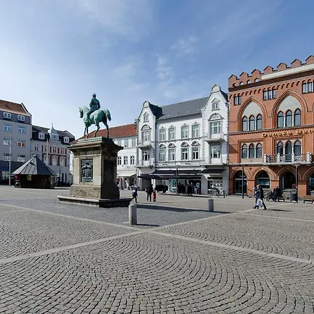 Cabinn Esbjerg Hotell 2*