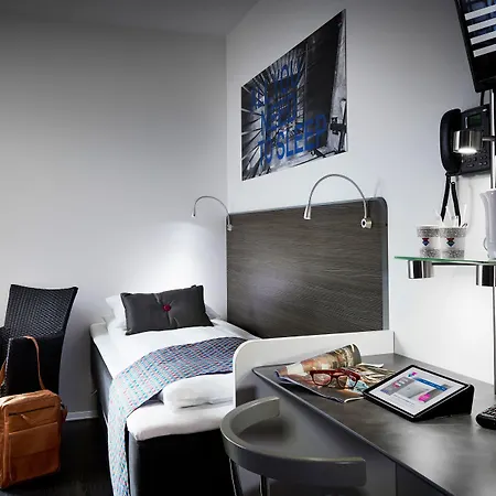 Cabinn Esbjerg 2*