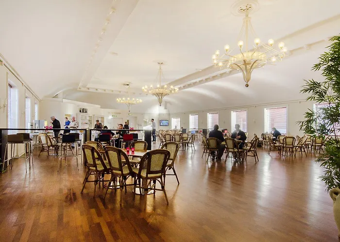 Cabinn Esbjerg Hotel 2*